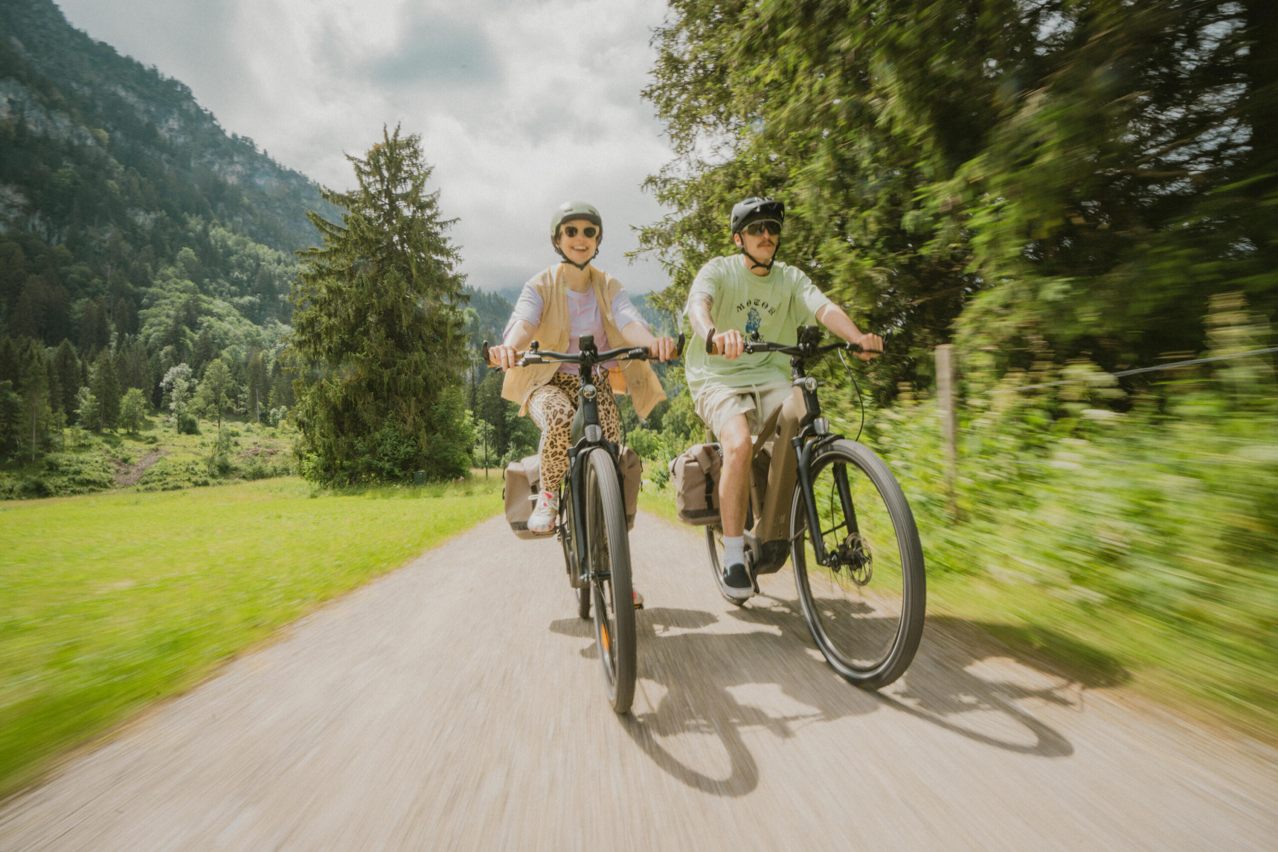 Vélo tout chemin électrique à moteur automatique owuru cadre haut, E-ACTV 900 – Image 9